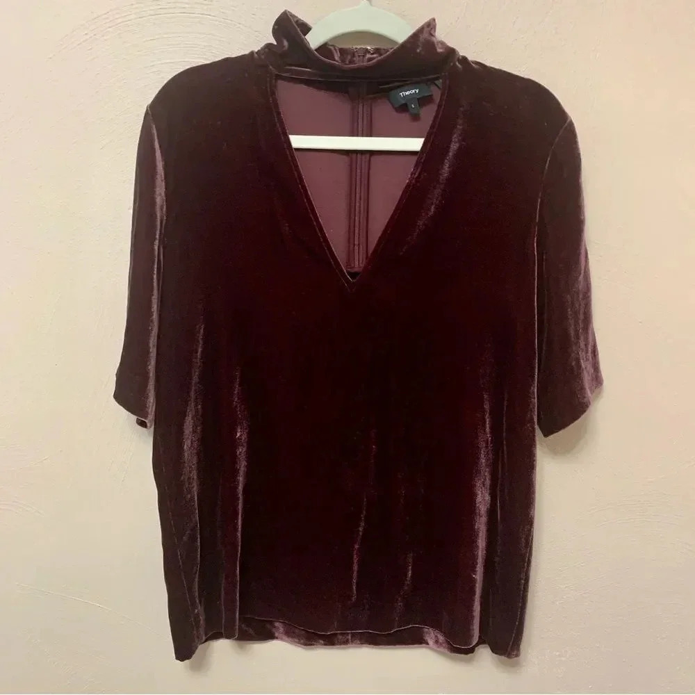 Theory Slit Collar V-Neck Luxe Velvet Top Maroon Burgundy Size Small - Picture 3 of 8